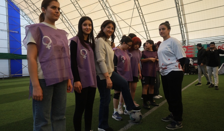 Sırrı Süreyya Önder Barış Futbol Turnuvası İstanbul’da başladı