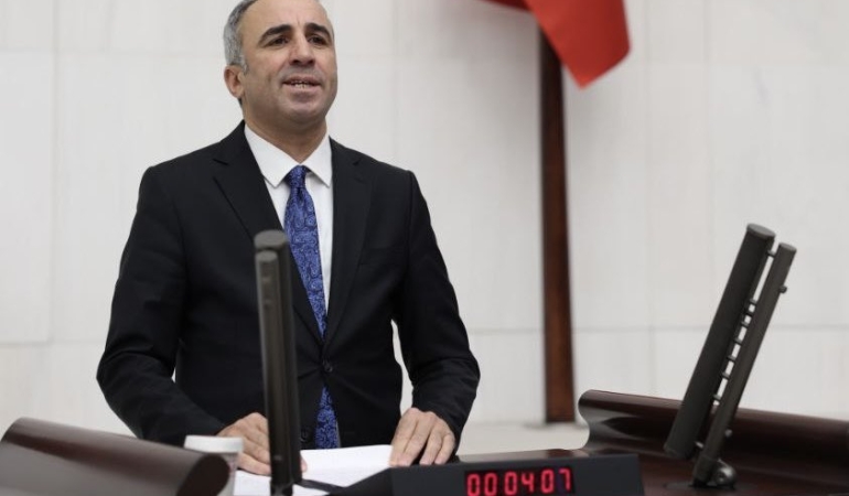 DEM Partili Fırat’tan Meclis’e çağrı: TBMM heyeti Suriye’de Alevilerin hedef alındığı bölgelerde inceleme yapsın