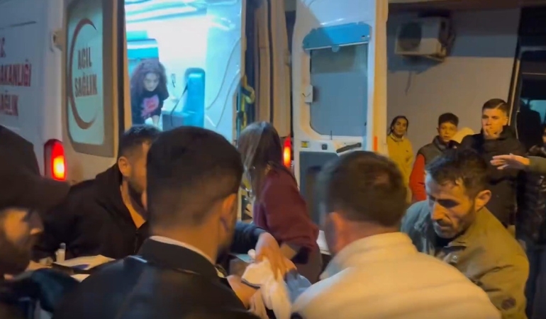 Mersin’deki Rojava eylemine silahlı saldırı: Kobanêli bir genç katledildi