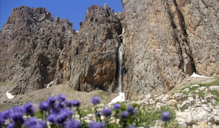 Munzur’dan Geçen Yol: Madenin, Barajın ve Suyun Ticarileştirilmesinin Altyapısı