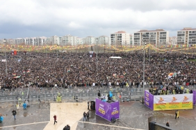 amd-21-03-2026-amed-newroz-yukaridan4.jpg
