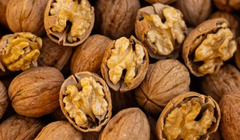 Cildi yenileyen ve parlatan 10 mucizevi besin