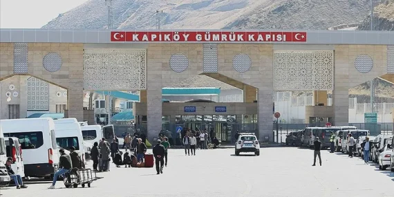 Türkiye-İran arasında günübirlik yolcu geçişleri durduruldu