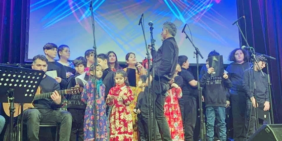 ZeleMele: Dili önce çocuklara sevdirmeliyiz