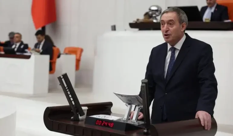 Bakırhan: Barış ona vurulacak mührü bekliyor