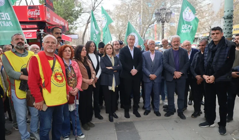 Bakırhan Yaşam Nöbeti’ni ziyaret etti: Mafya baronları idol oldu