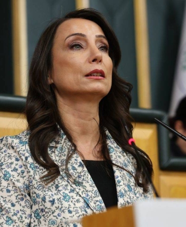 12-45-tulay-hatimogullari-partisinin-grup-toplantisinda-konusuyor.jpg