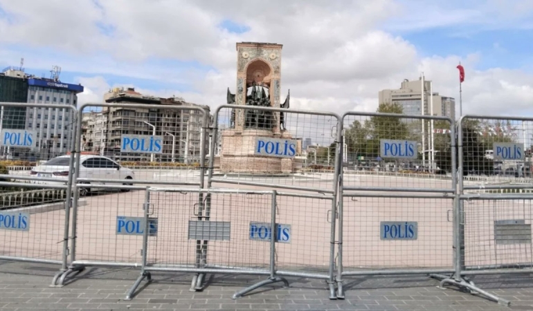 İstanbul’da 1 Mayıs ablukası: Ulaşım durdu, yollar, sokaklar kapatıldı