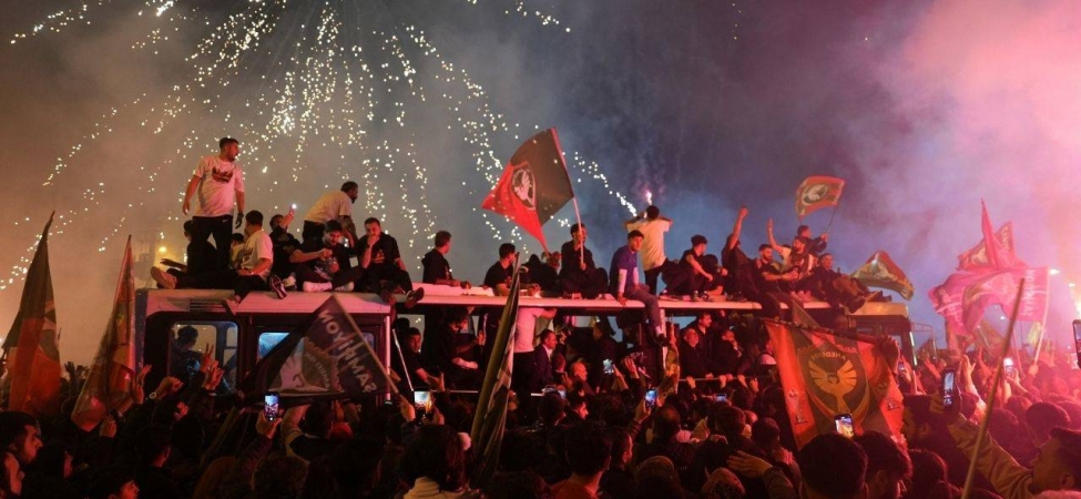 amedspor-kutlamalarinda-11-kisi-yaralandi-10-kisi-gozaltinda.jpg