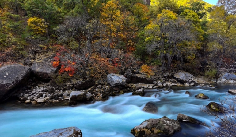Dersim’de Yanan Candır