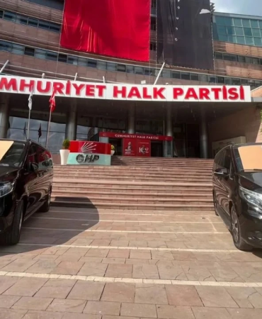 ozel-cephesinden-satilik-haram-arac-yaniti-kilicdaroglu-15-sene-kullandi-fhos.png