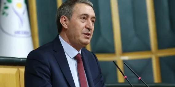 Bakırhan’dan TBMM’ye çerçeve yasa çağrısı: Zemin eşit yurttaşlık, çatı demokratik cumhuriyet