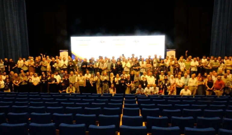 Dil Konferansı’ndan kritik kararlar: Türkçe yerine Kürtçe