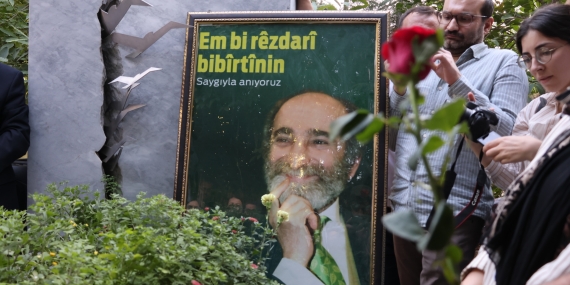 Orhan Doğan mezarı başında anıldı