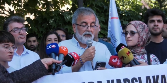 Bilgi Üniversitesi’nde işine son verilen Prof. Dr. Bülent Bilmez: “Adım bile anılmadan kovulmanın asıl nedeni söylenmiyor”