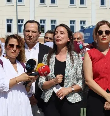 690x390cc-ist-20-08-2026-tulay-hatimogullari-murat-cepniye-ziyaret-etti_2.webp.webp