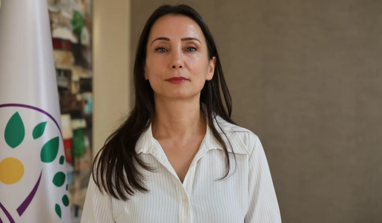 Tülay Hatimoğulları’ndan tartışmalara ilişkin açıklama: Sözlerim yanlış anlaşıldı, aynı yerdeyiz