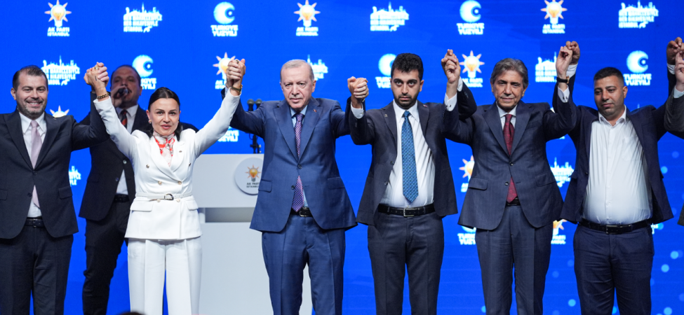 chpde-istanbul-depremi-tuzla-cekmekoy-ve-sile-belediye-baskanlari-resmen-ak-partiye-gecti-ghas.png