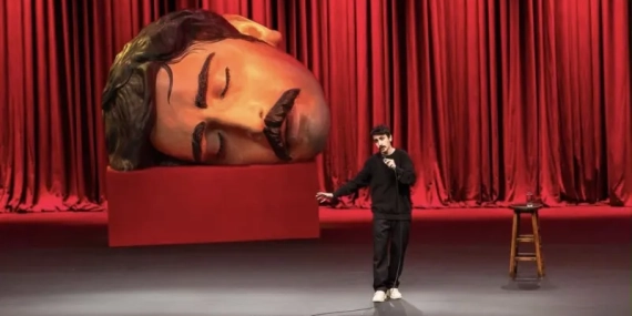 Komedyen Deniz Göktaş’tan mesaj var