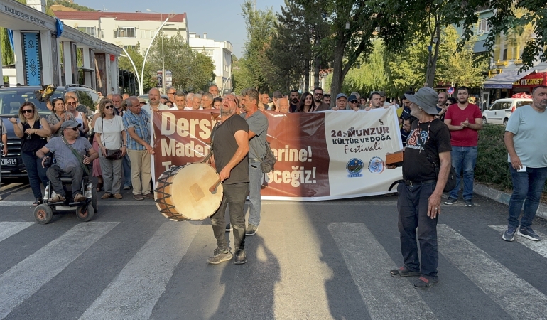 Munzur Festivali’nde maden karşıtı yürüyüş: “Sömürgeci madenciliğe karşı mücadeleyi büyütmek zorundayız”