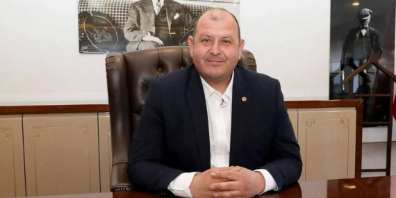 CHP’den kesin ihraç talebi: Menderes Belediye Başkanı Çiçek dahil 10 kişi tutuklandı