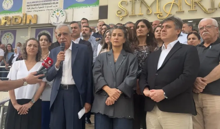 Yerlerine kayyum atanan DEM Partili eşbaşkanlar: İrade gaspları son bulmalı