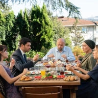 kDDw-kizilcik-serbeti-gercek-hikaye-mi-unal-ailesi-gercekte-hangi-aileyi-anlatiyor.jpg
