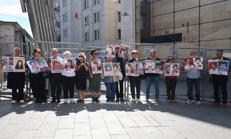 Cumartesi Anneleri gözaltında kaybedilen Cemil Kırbayır’ın akıbetini sordu