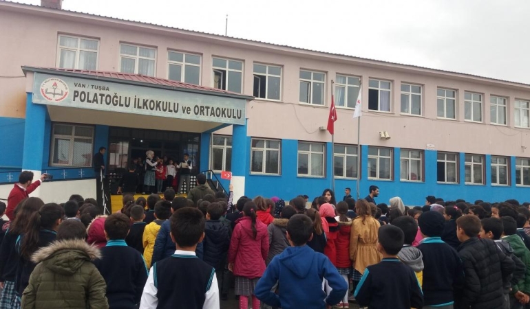 Van’da okula saldırı girişimi