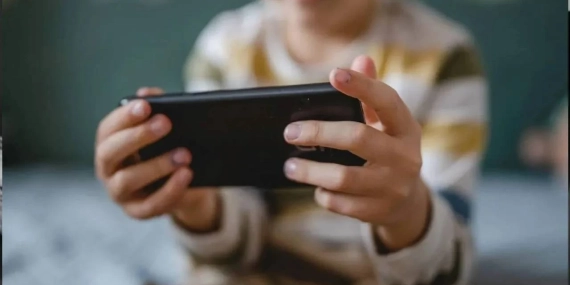 Sosyal medyada 15 yaş sınırı yürürlüğe giriyor